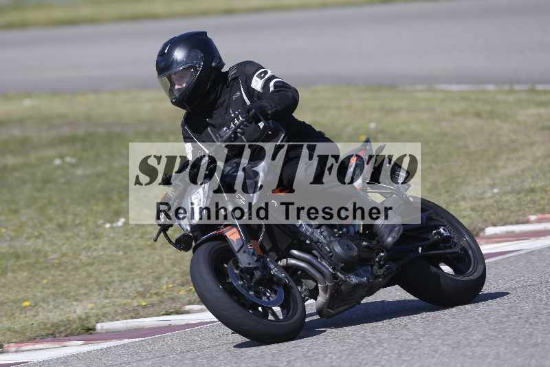 /01 02.04.2026 MAZ ADR/Gruppe gelb Gruppe gruen/unklar